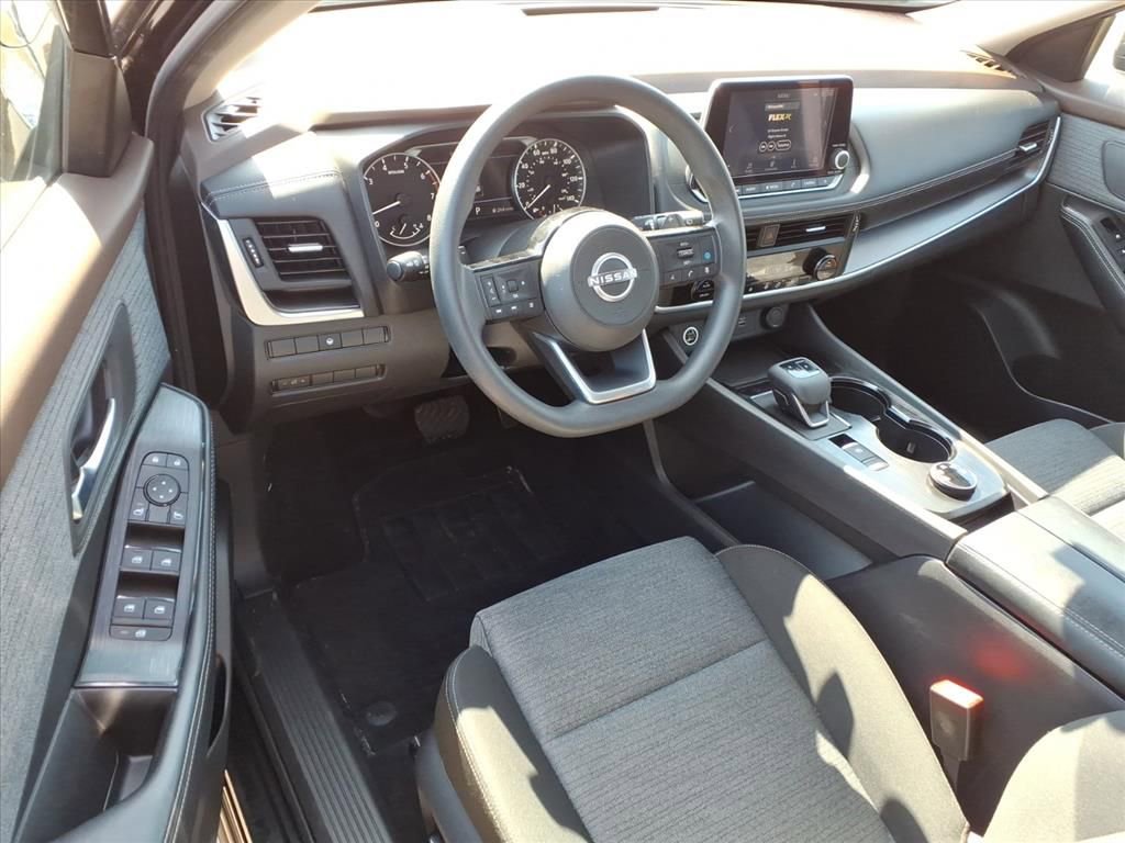 Used 2023 Nissan Rogue SV AWD/4WD image 14