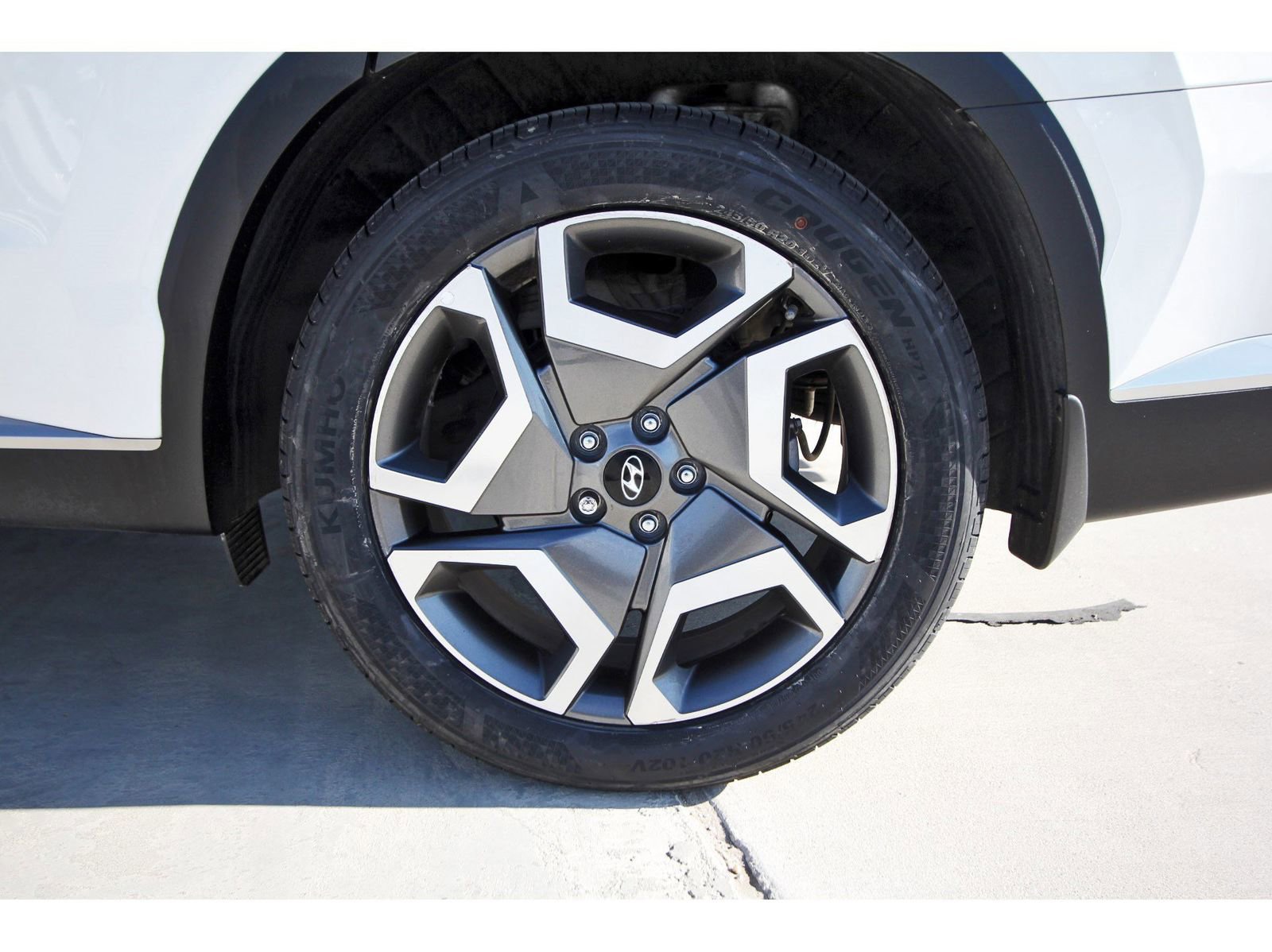 Used 2023 Hyundai Palisade Limited w/ Winter Package image 31