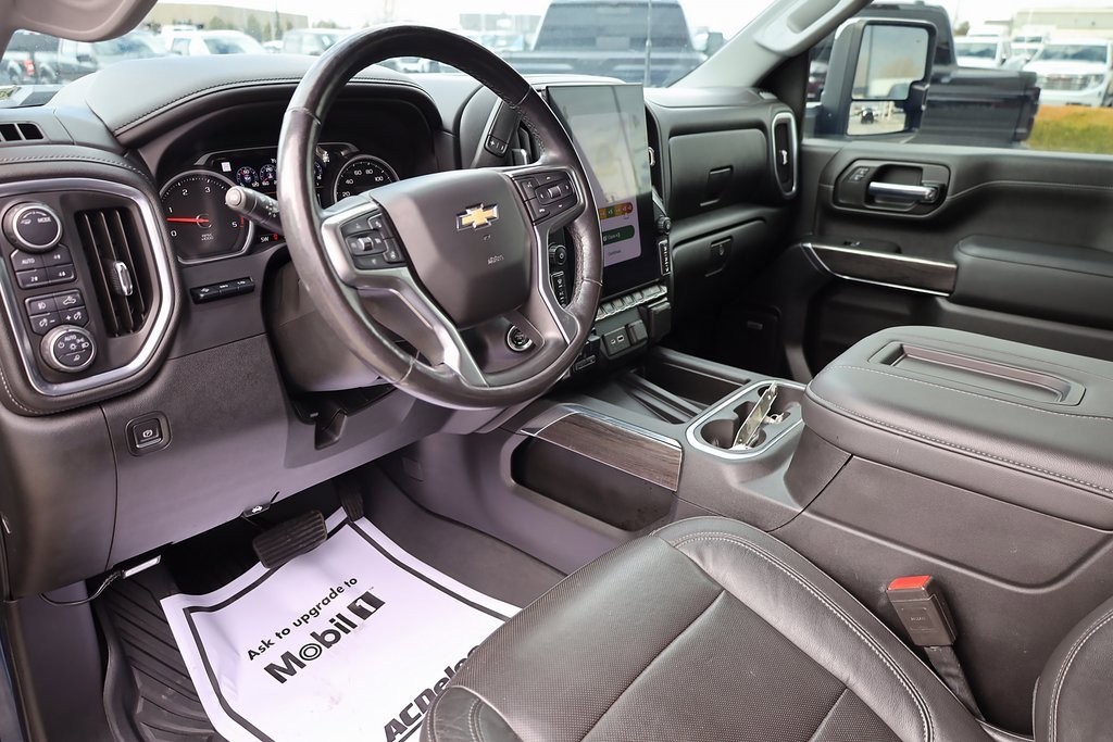 Used 2020 Chevrolet Silverado 3500 LTZ w/ LTZ Premium Package image 12
