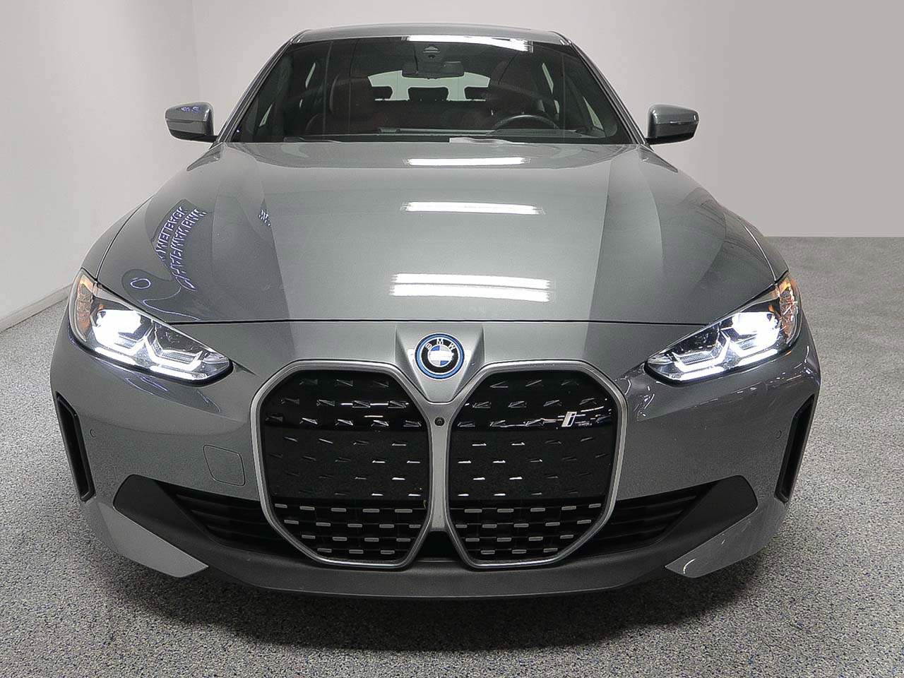 Certified 2023 BMW i4 eDrive35 w/ Premium Package RWD image 2