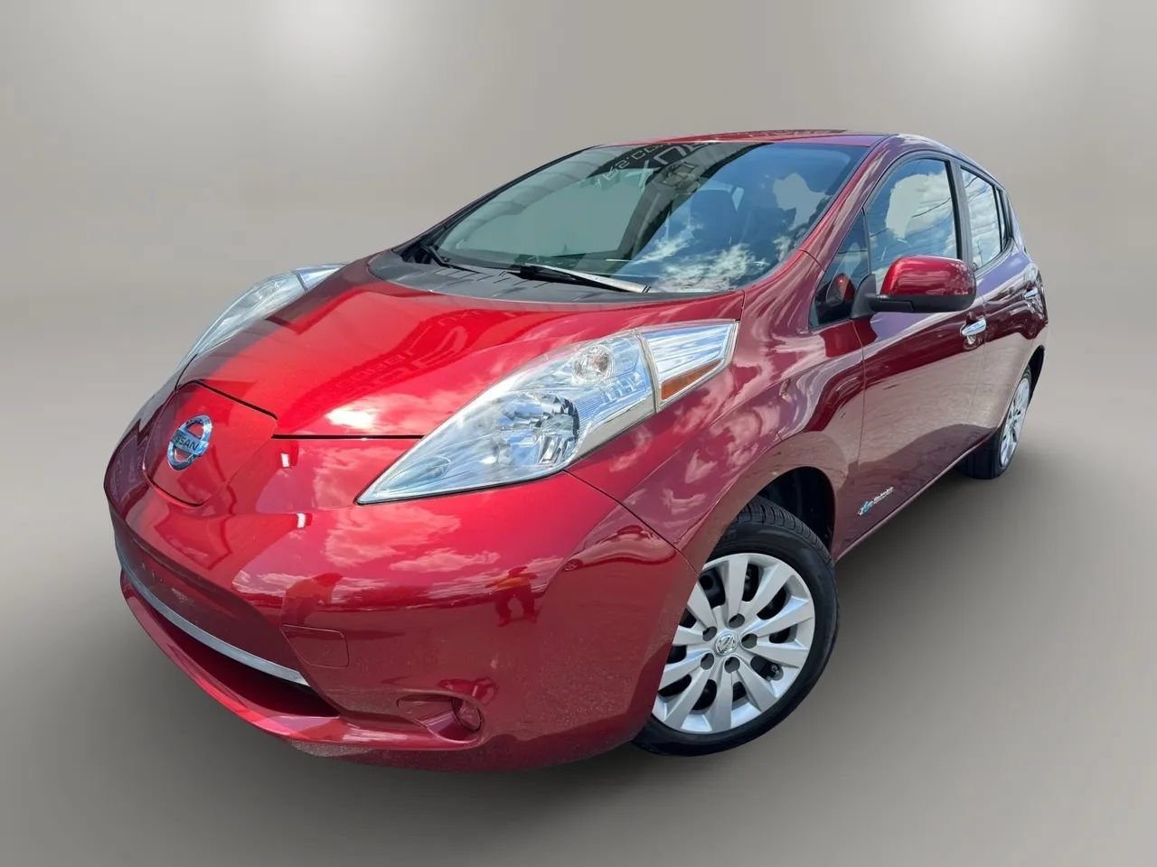 Used 2015 Nissan Leaf S w/ Charge Package FWD video 1