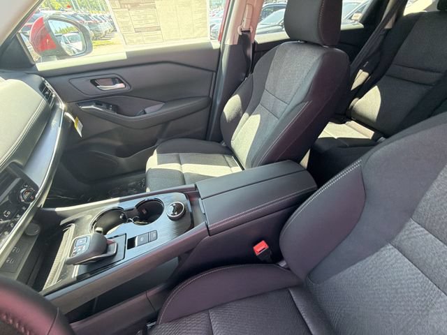 New 2026 Nissan Rogue SV w/ Cold Weather Package AWD/4WD image 17