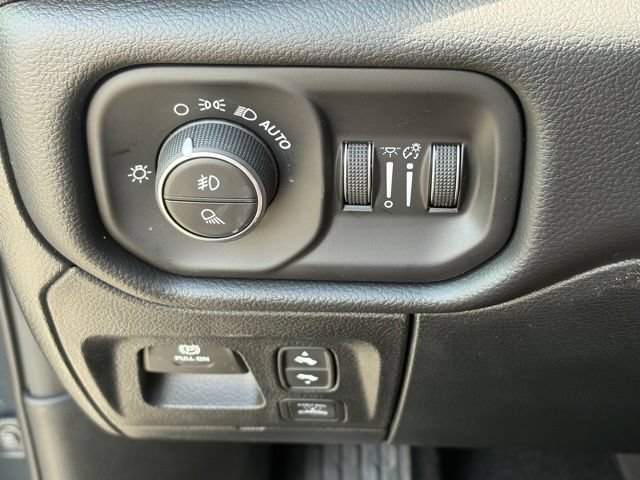 New 2026 RAM 1500 Laramie w/ Advanced Safety Group II AWD/4WD image 26