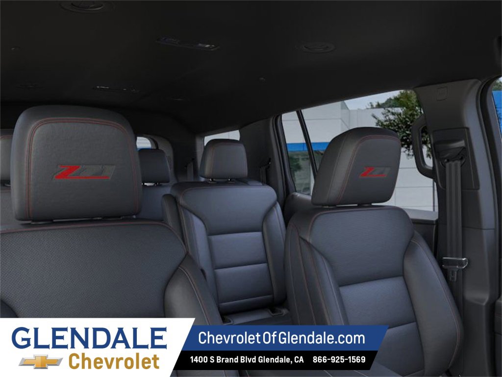 New 2026 Chevrolet Traverse Z71 w/ Driver Confidence Package image 24