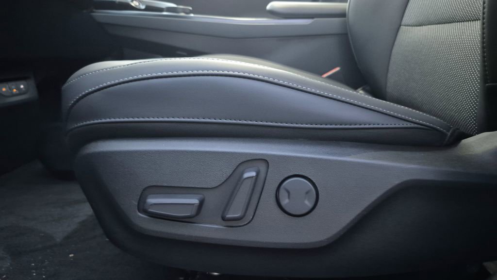 New 2025 Kia EV6 Light w/ Light LR Technology Package image 12