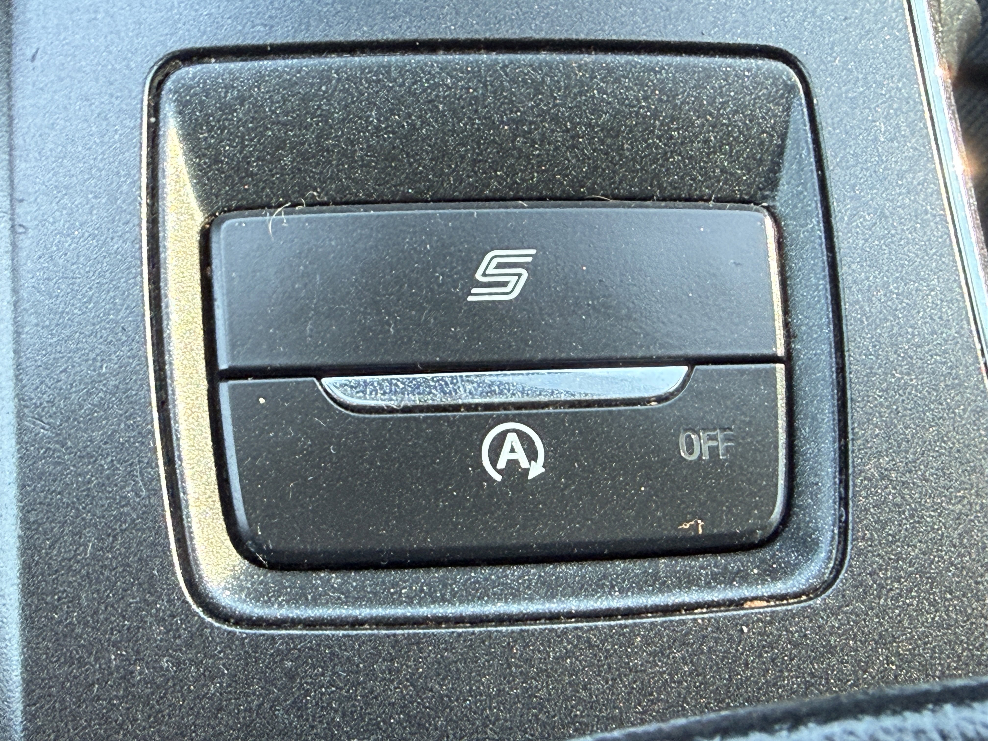 Used 2020 Ford Fusion SE image 30