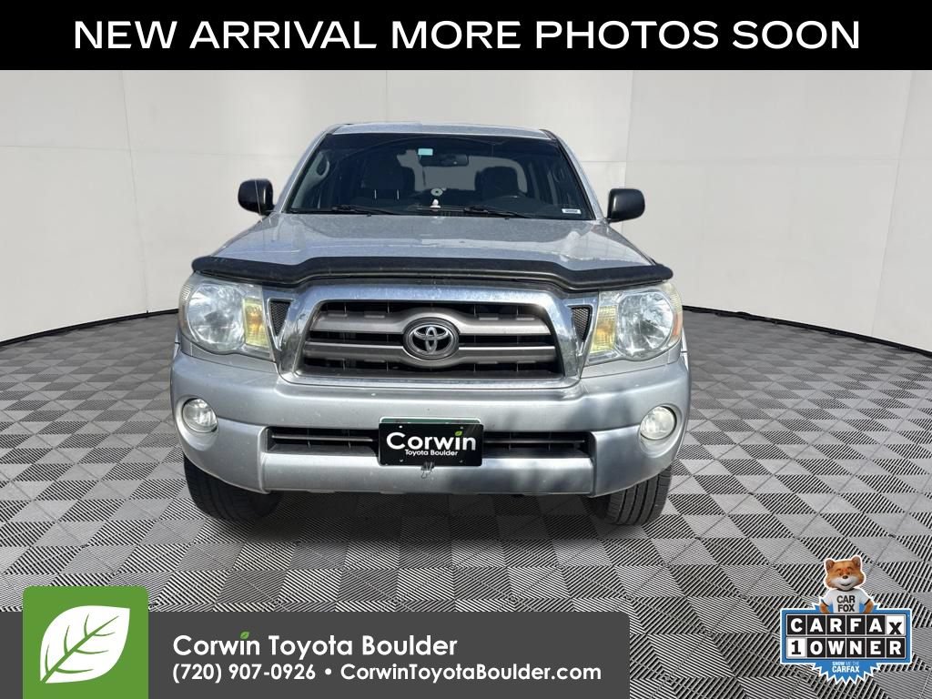 Used 2010 Toyota Tacoma 4x4 Double Cab w/ SR5 Pkg #2 image 2