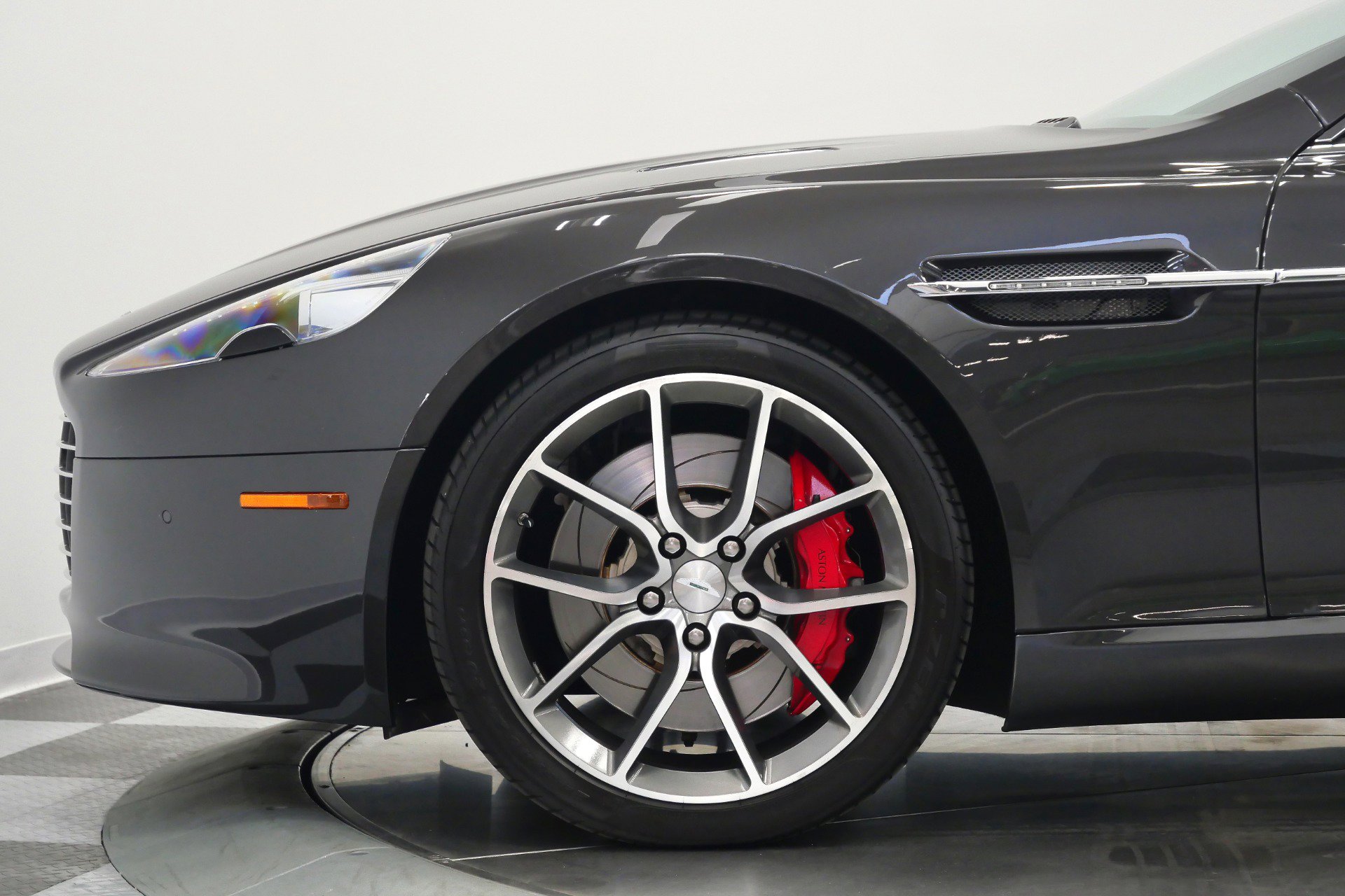 Used 2014 Aston Martin Rapide S image 53