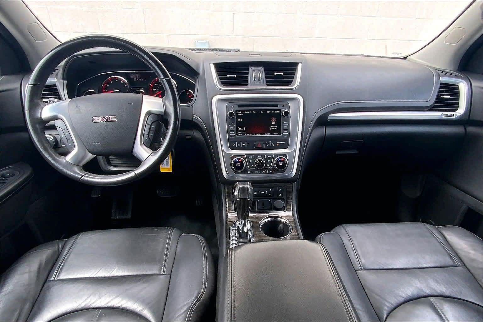 Used 2016 GMC Acadia SLT w/ Open Road Package FWD image 10