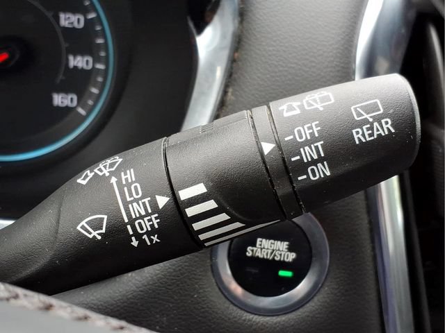 Used 2023 Chevrolet Traverse LT FWD image 30