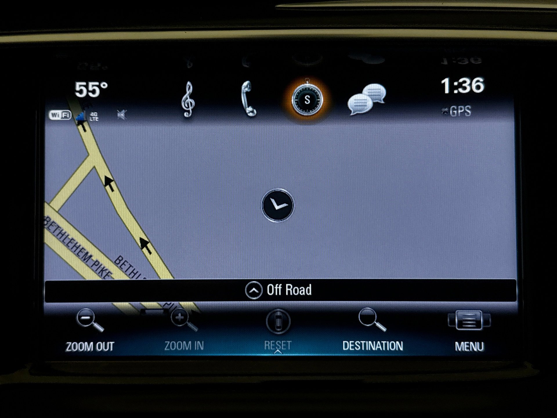 Used 2020 Buick Envision Premium w/ LPO, Interior Luxury Package image 15