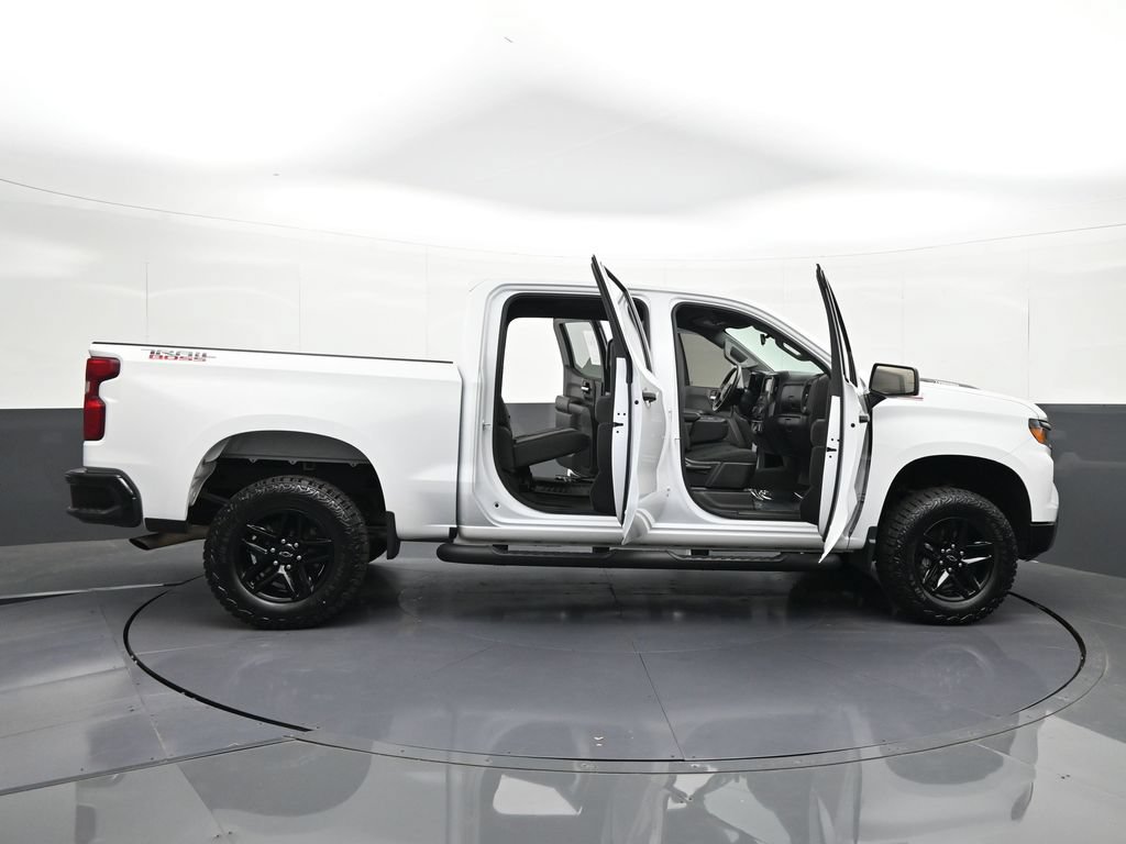 Used 2024 Chevrolet Silverado 1500 Custom Trail Boss AWD/4WD image 39