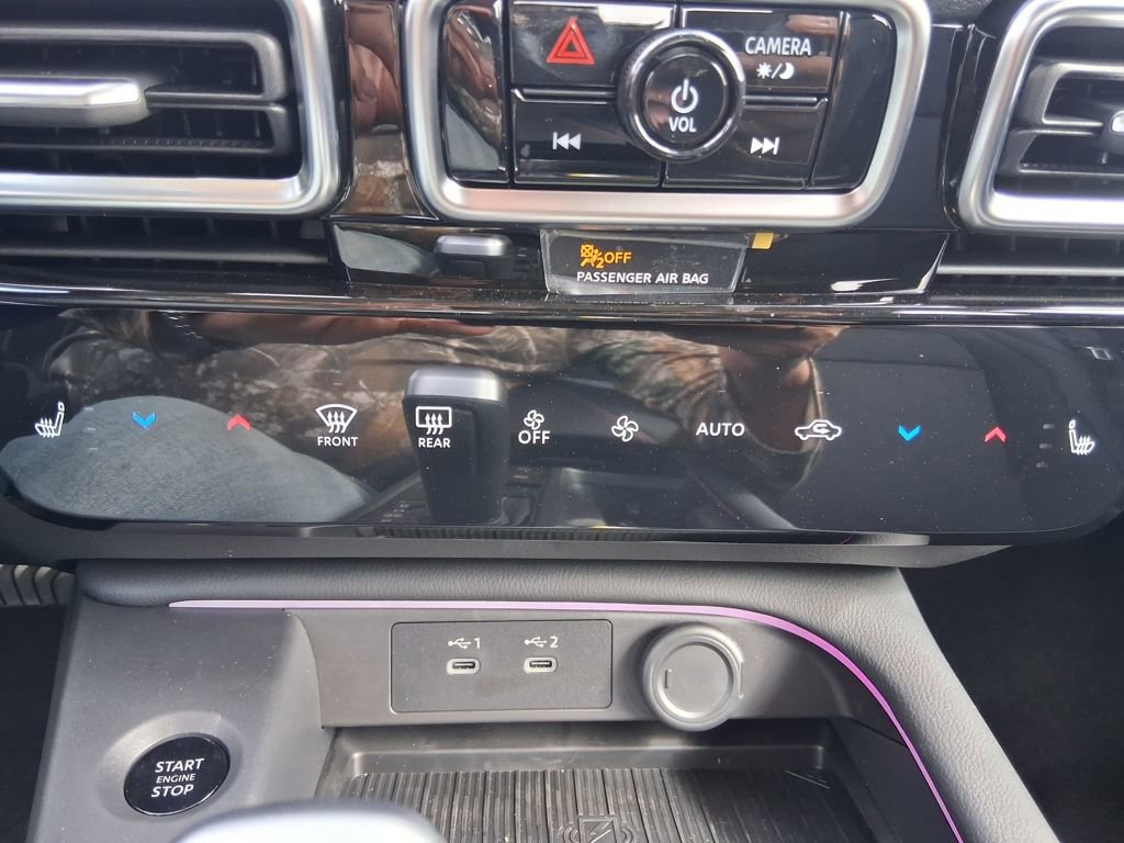 Certified 2026 Nissan Sentra SR w/ Floor Mat Package image 16