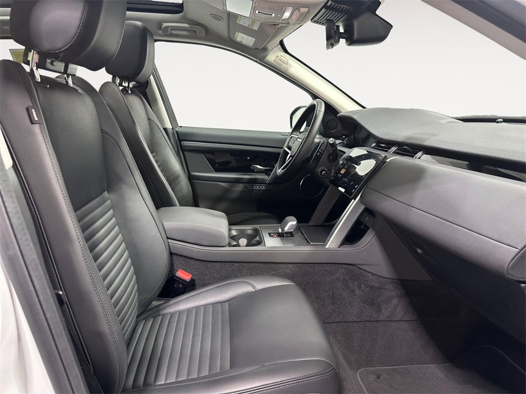 Used 2024 Land Rover Discovery Sport S image 14