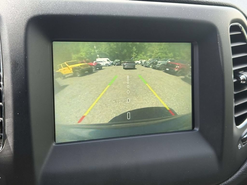Used 2019 Jeep Compass Latitude AWD/4WD image 29