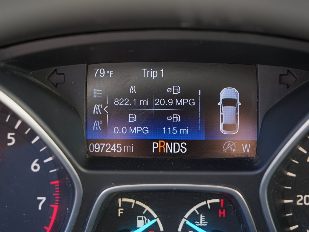 Used 2017 Ford Escape SE AWD/4WD image 38