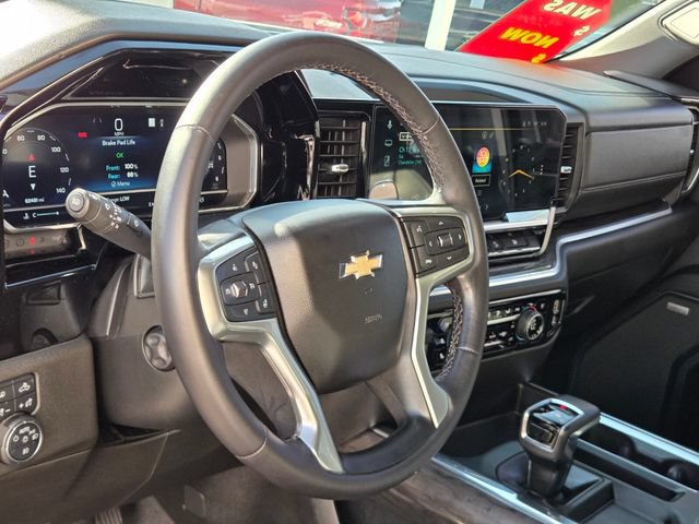 Certified 2022 Chevrolet Silverado 1500 LTZ w/ LTZ Premium Package AWD/4WD image 18