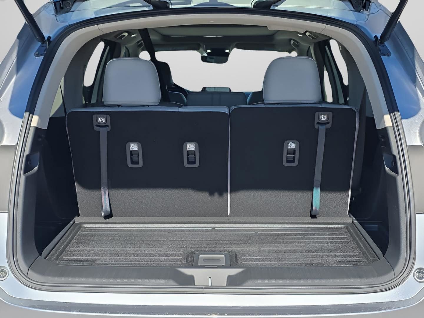 Used 2025 Honda Pilot Touring image 8