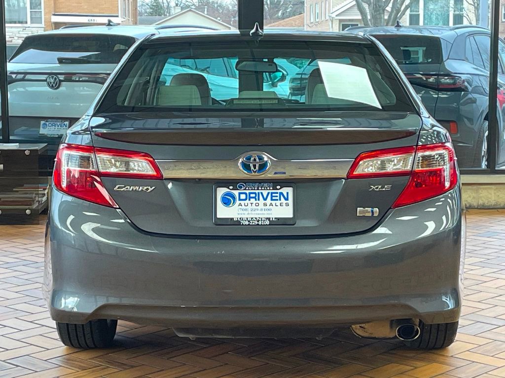 Used 2012 Toyota Camry XLE w/ Leather Pkg image 9