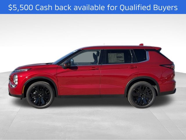 New 2026 Mitsubishi Outlander LE FWD image 2