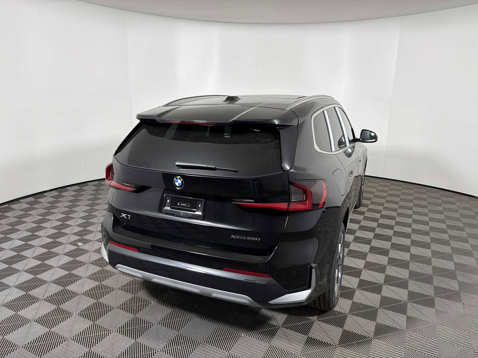 New 2026 BMW X1 xDrive28i w/ Technology Package image 9