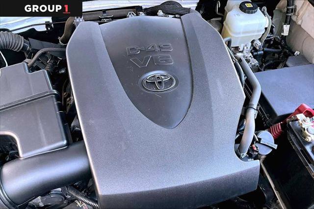 Certified 2018 Toyota Tacoma TRD Off-Road w/ Technology Package AWD/4WD image 31