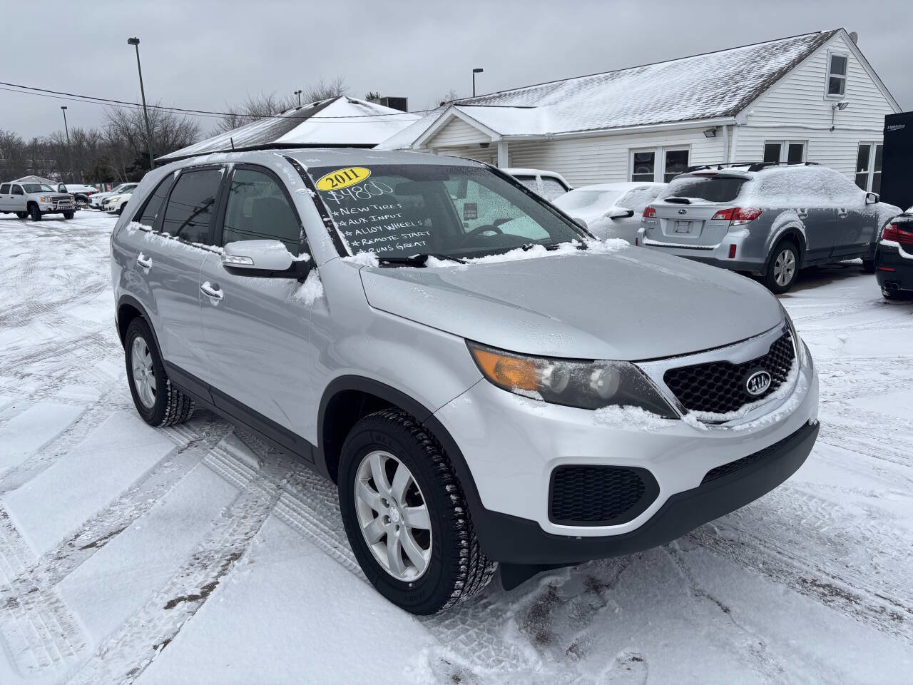 Used 2011 Kia Sorento 2WD image 7