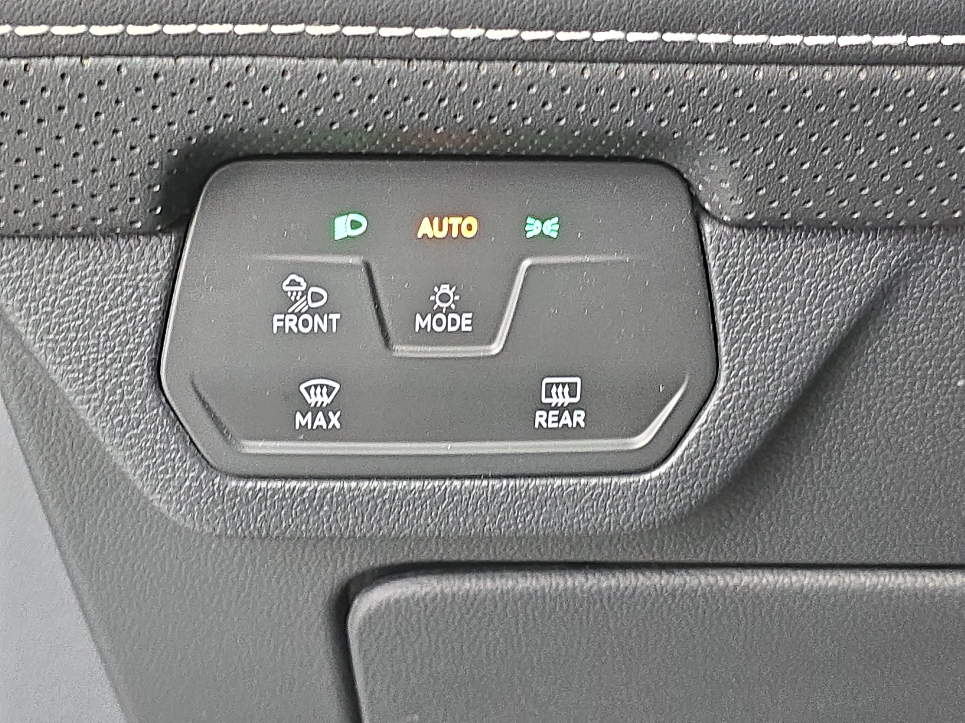 Certified 2024 Volkswagen Atlas SE AWD/4WD image 27