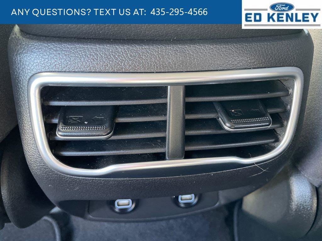 Used 2023 Hyundai Santa Fe SEL w/ Cargo Package AWD/4WD image 7