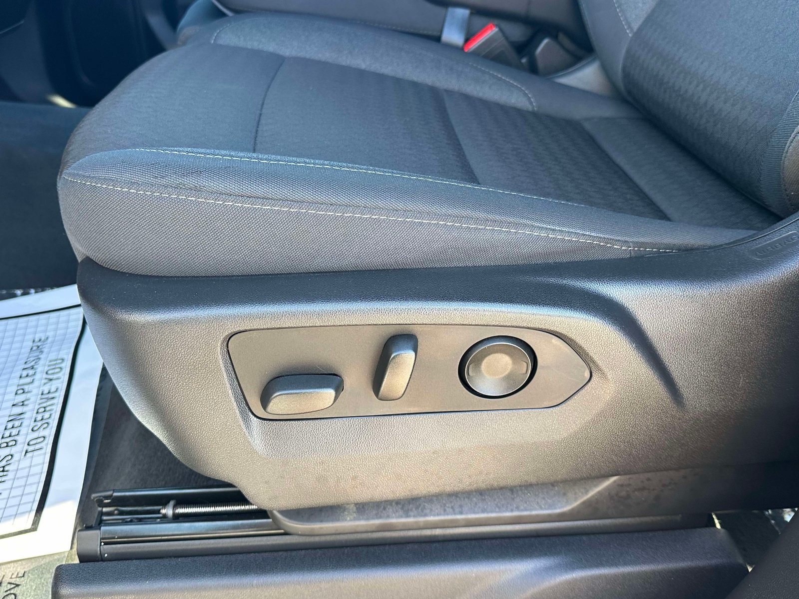 Used 2023 Chevrolet Silverado 1500 Custom AWD/4WD image 19