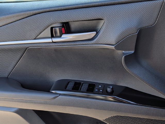 Used 2025 Toyota Camry SE FWD image 24