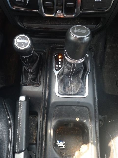 Used 2021 Jeep Wrangler Unlimited Sahara w/ Cold Weather Group image 30