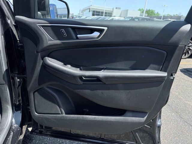 Used 2022 Ford Edge SEL w/ Convenience Package AWD/4WD image 17