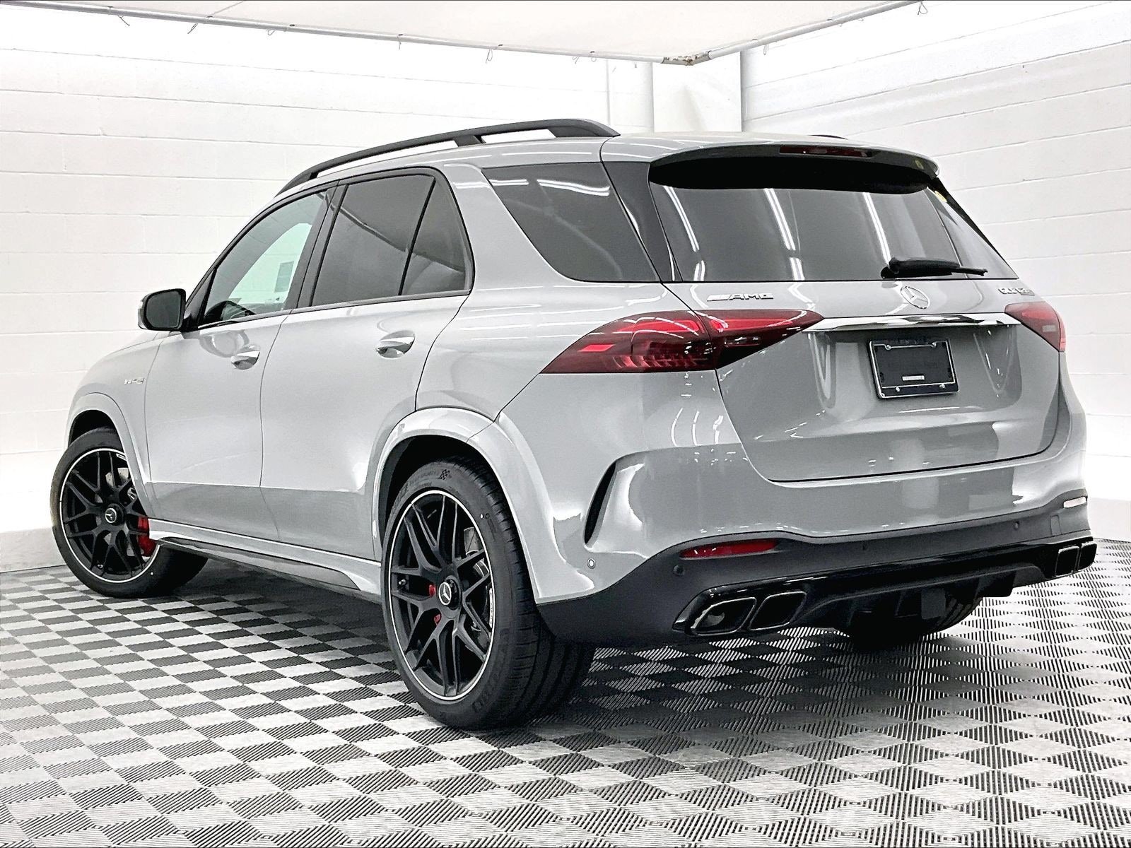 New 2026 Mercedes-Benz GLE 63 AMG S image 2