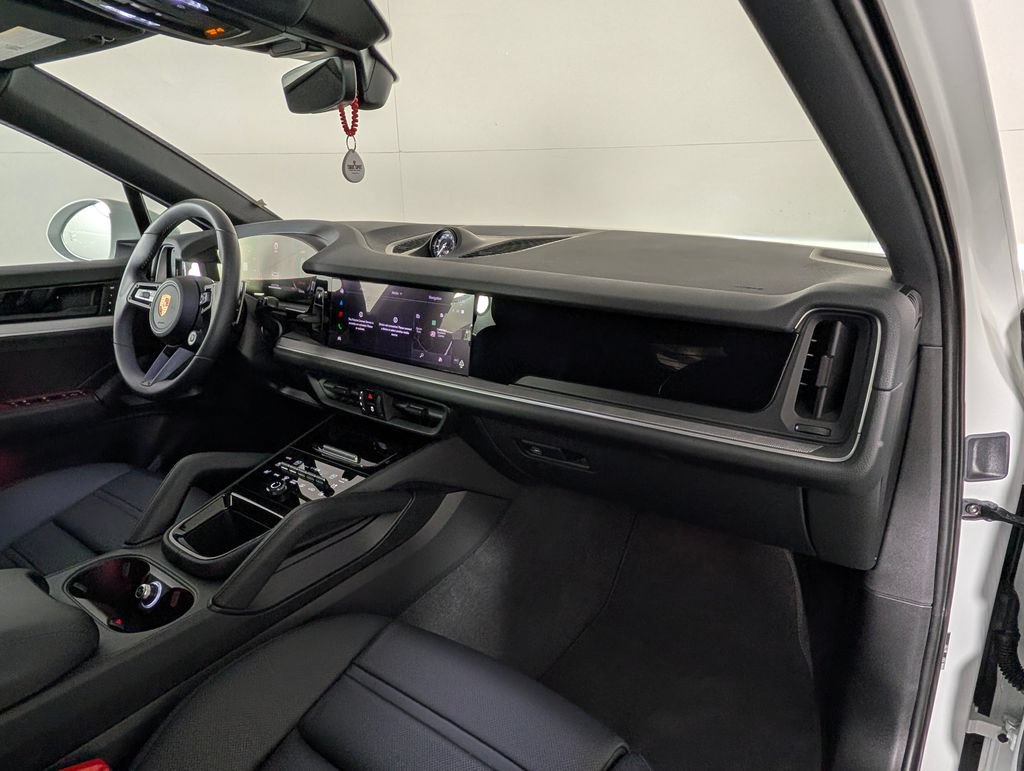 New 2026 Porsche Cayenne Coupe AWD/4WD image 19