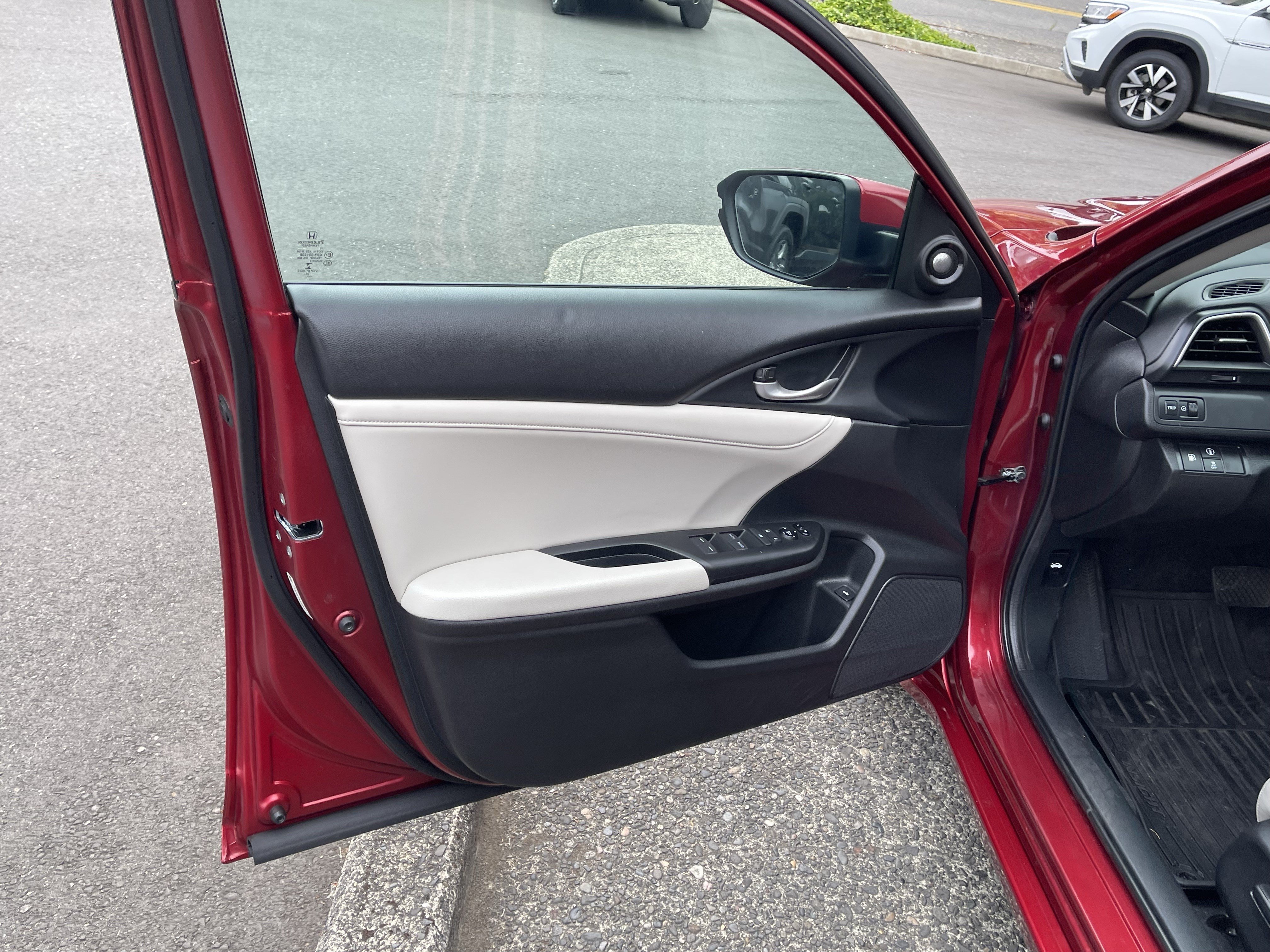 Used 2022 Honda Insight Touring image 16