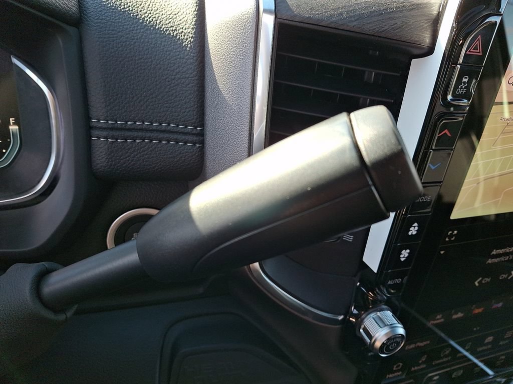 New 2026 RAM 2500 Laramie AWD/4WD image 8