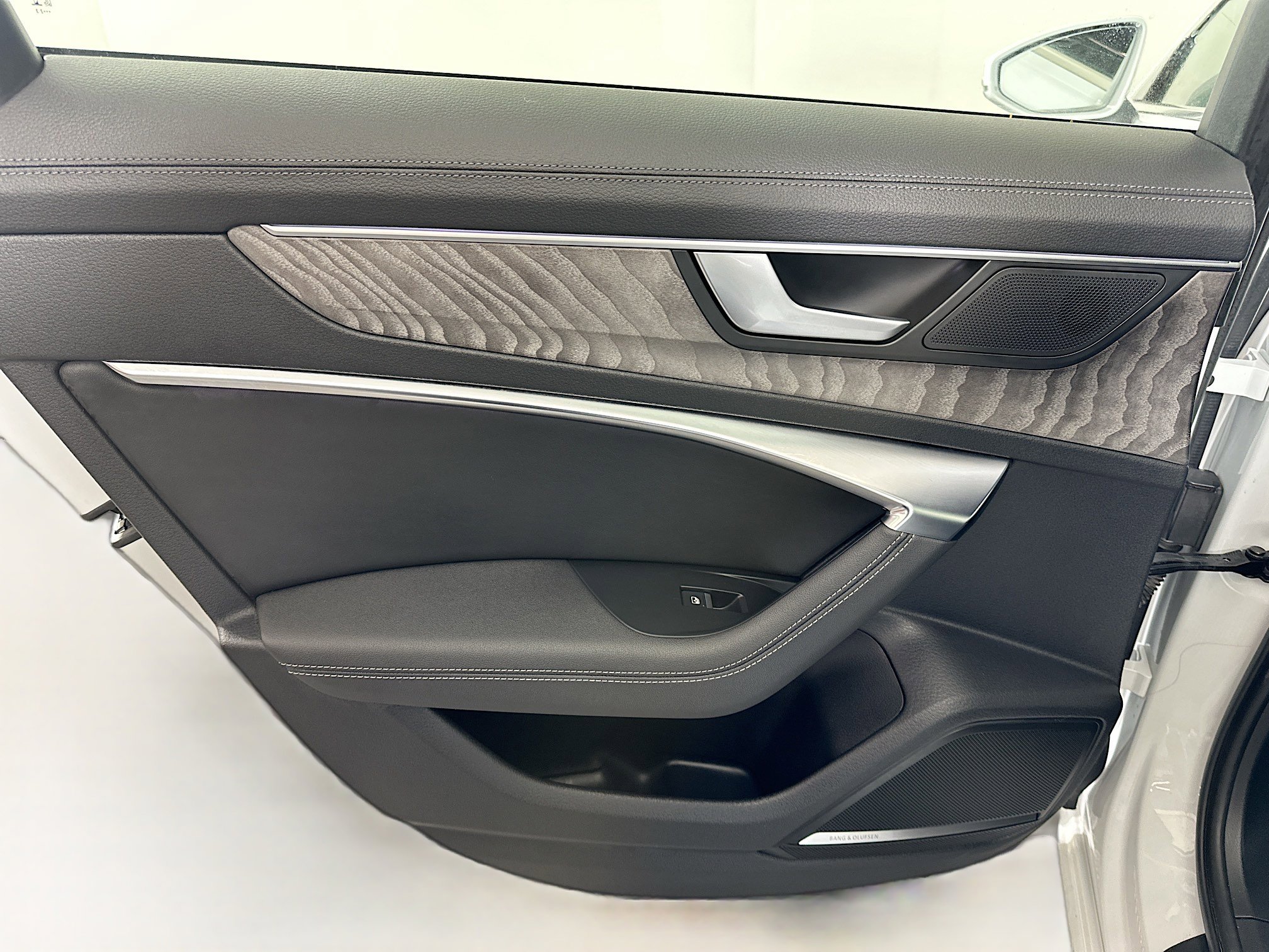 Used 2024 Audi A6 Premium Plus image 27