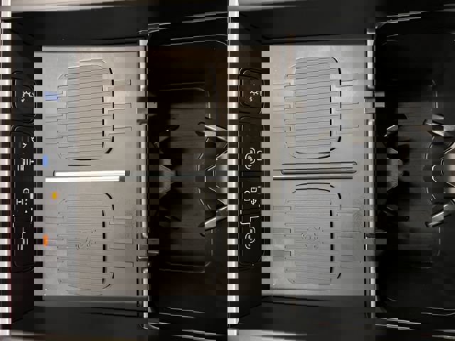 Used 2024 Hyundai Santa Fe Limited image 33