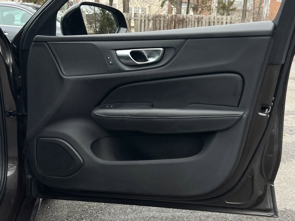 Used 2024 Volvo S60 B5 Core image 13