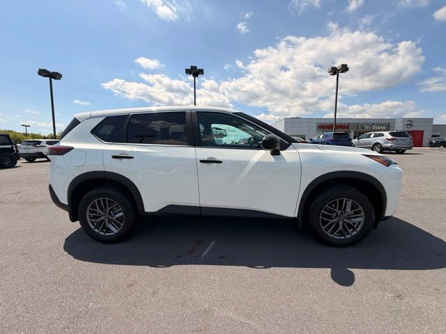 Certified 2023 Nissan Rogue S AWD/4WD image 4