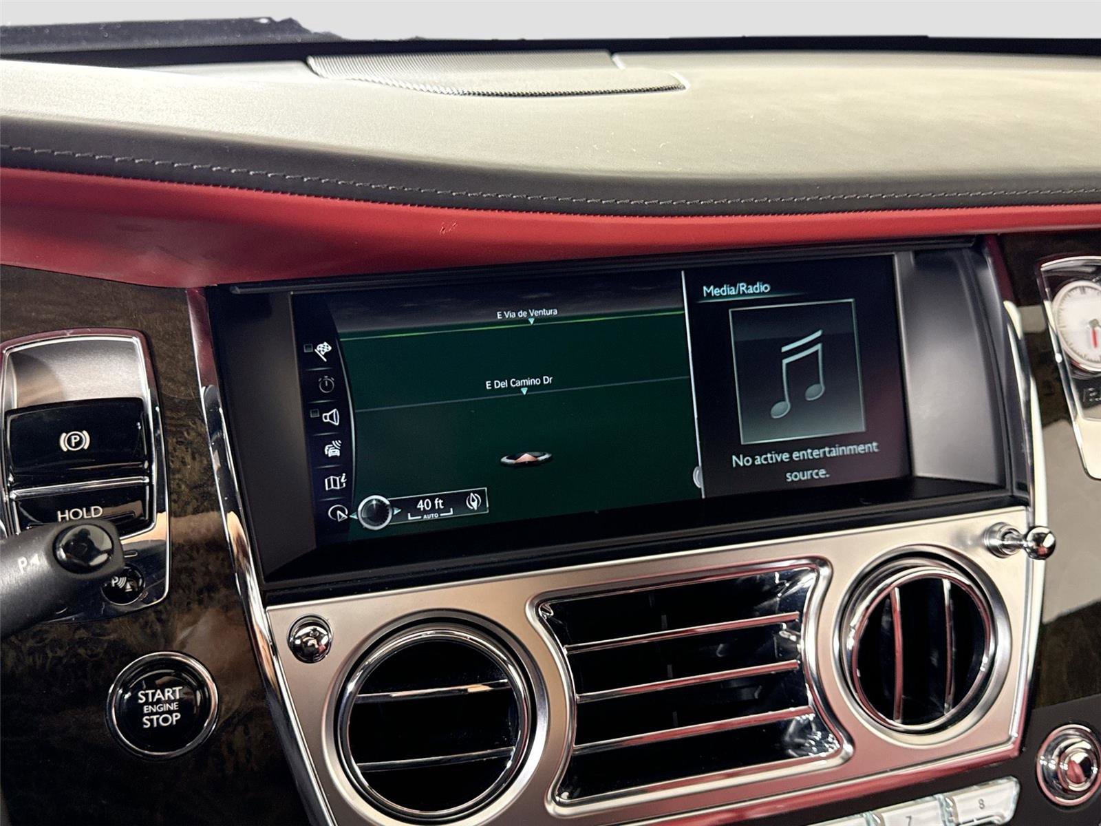 Used 2019 Rolls-Royce Wraith image 18