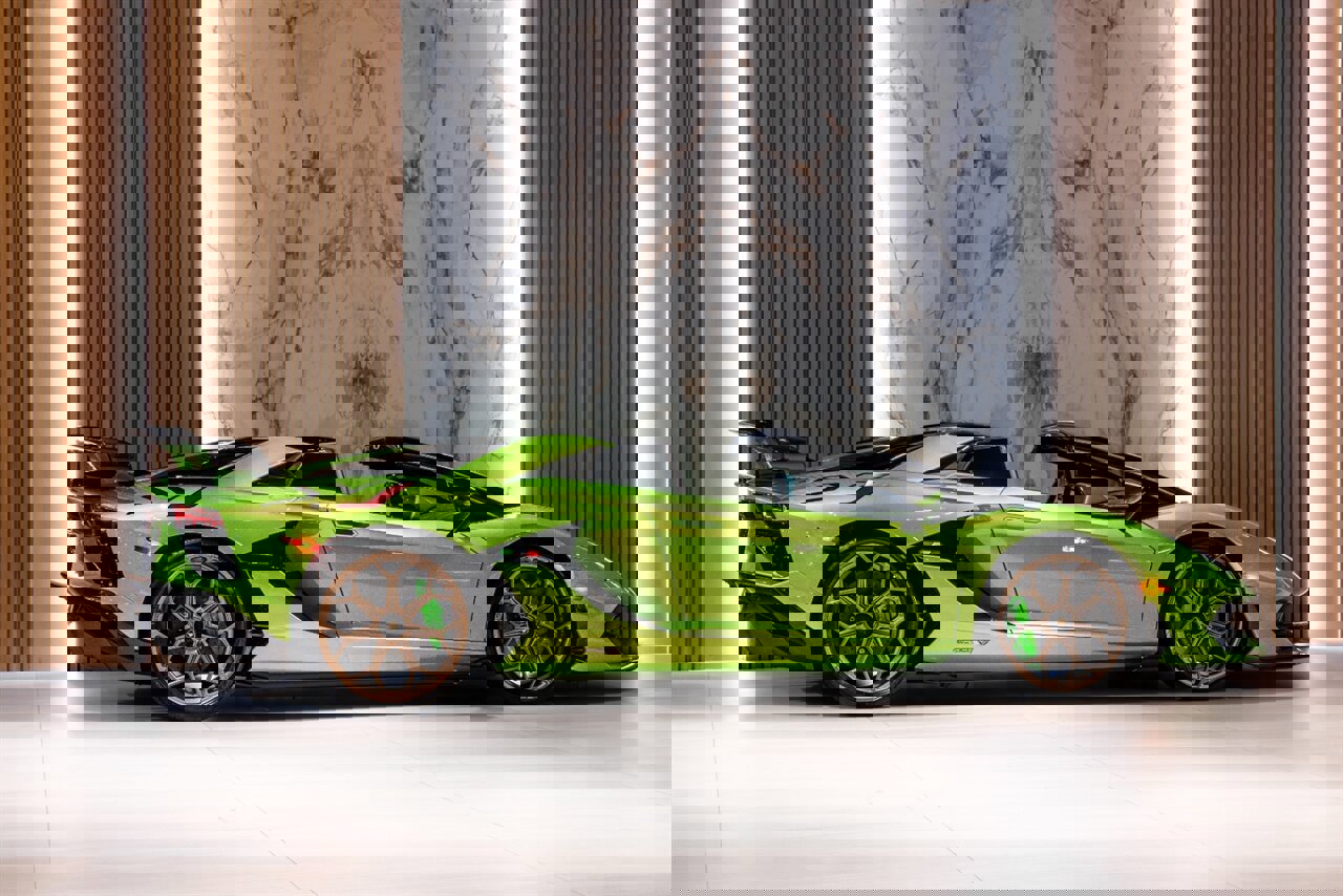 Used 2021 Lamborghini Aventador SVJ image 4