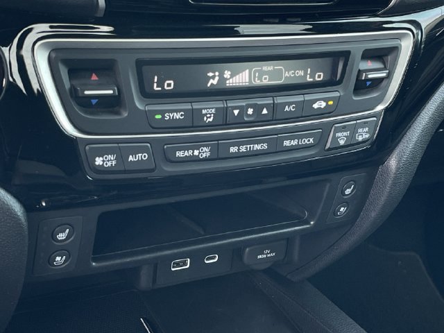 Certified 2025 Honda Ridgeline Black Edition image 18