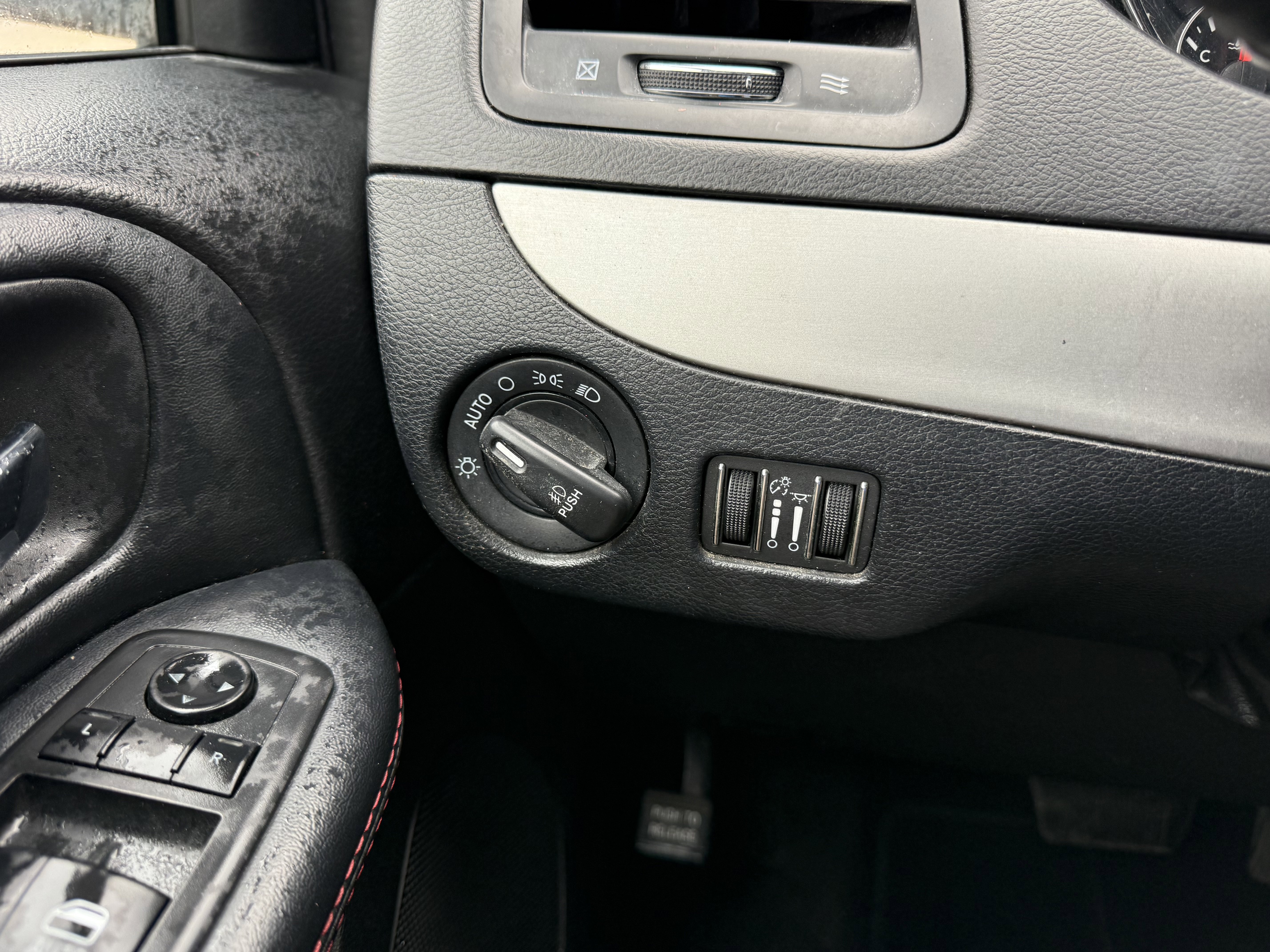 Used 2019 Dodge Grand Caravan GT FWD image 23