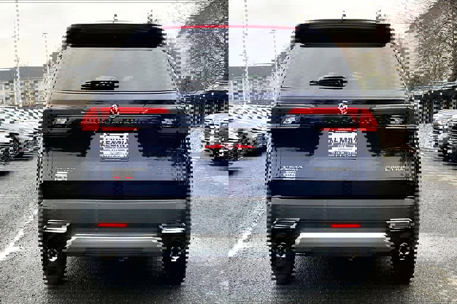 Used 2024 Toyota Grand Highlander AWD Hybrid image 4