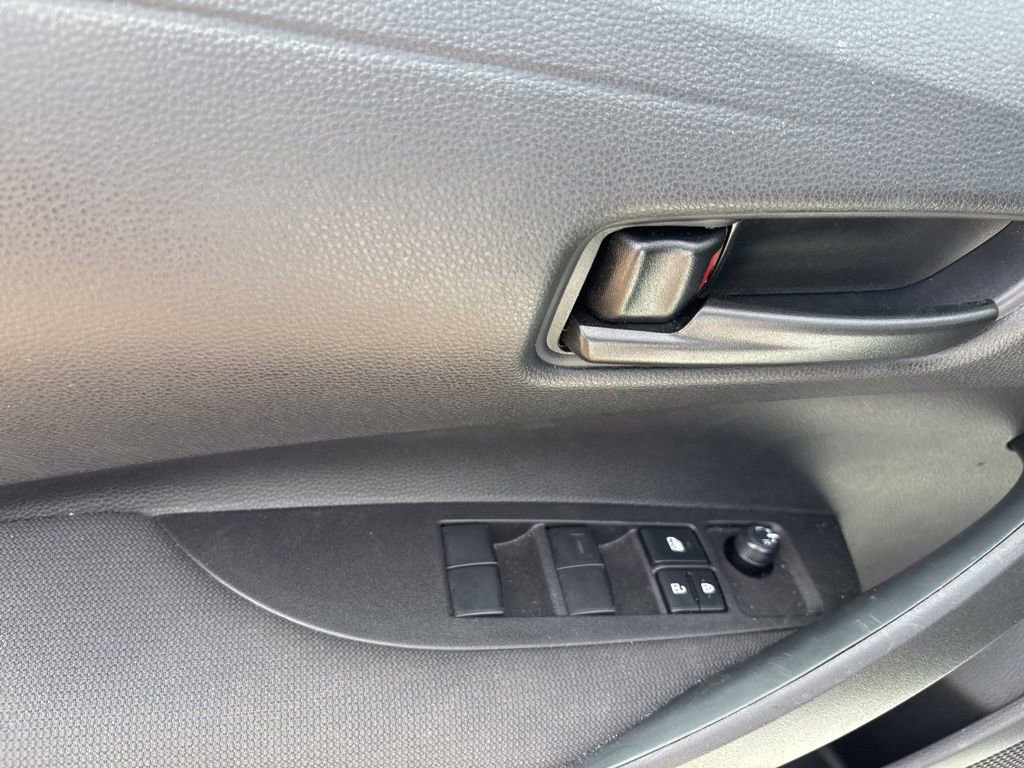 Used 2026 Toyota Corolla LE FWD image 14
