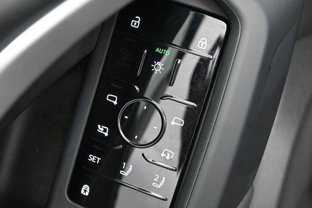Used 2025 Audi Q5 Premium w/ Convenience Package AWD/4WD image 12