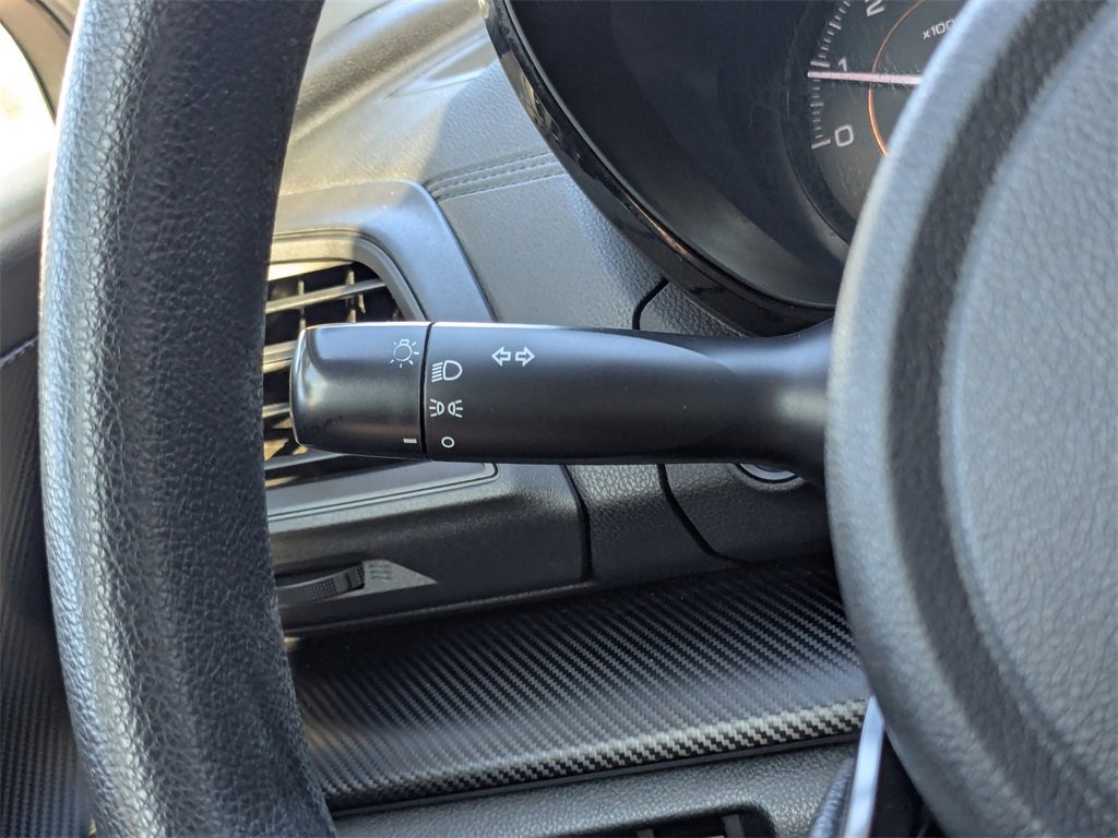 Used 2019 Subaru Crosstrek 2.0i w/ Eyesight System image 35