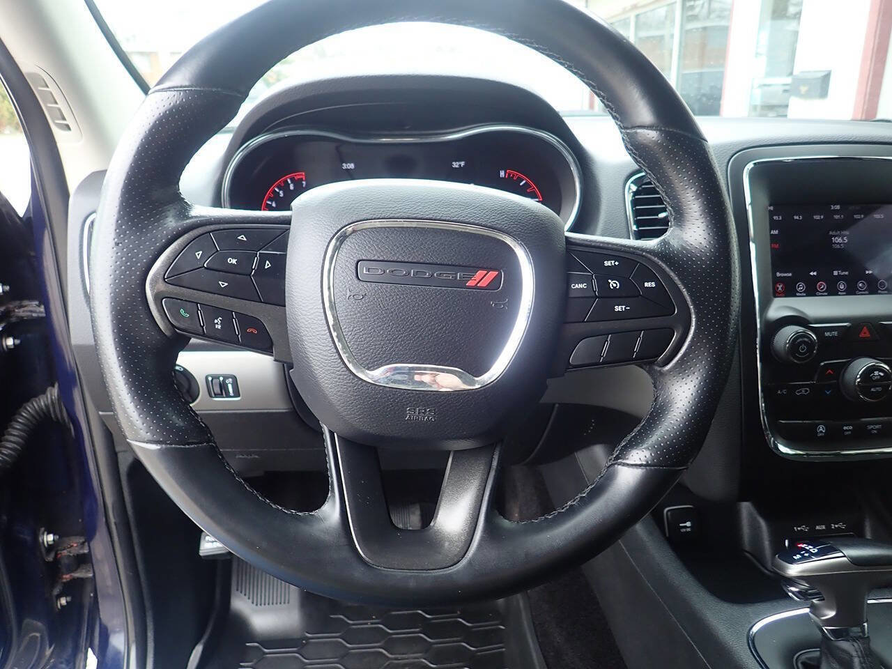 Used 2018 Dodge Durango SXT w/ 3rd Row Seating Group AWD/4WD image 7